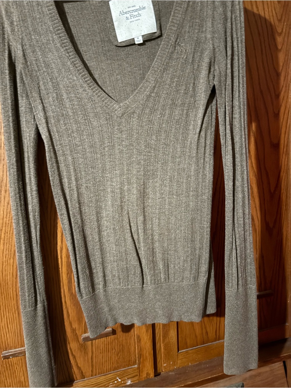 Abercrombie & Fitch Women's Ribbed V-Neck Sweater - Taupe